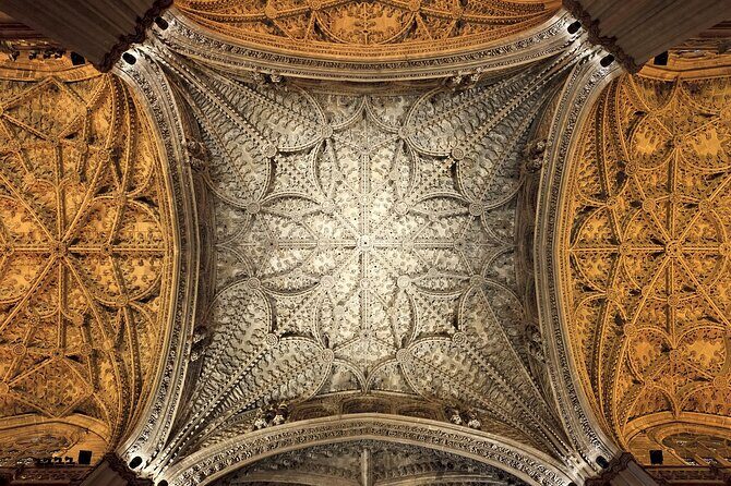 Alcazar of Seville Guided tour with Skip the Line Access - The Gothic Palace and other contrasts you’ll notice fast