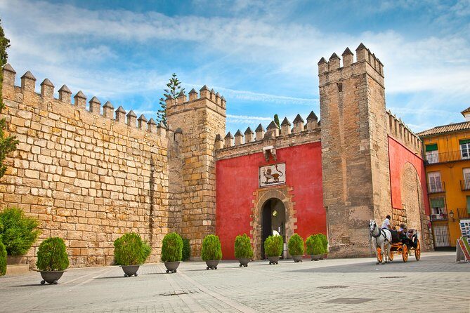 Alcazar of Seville Guided Tour with Skip the Line Ticket - Meeting point in Seville: how to avoid losing minutes