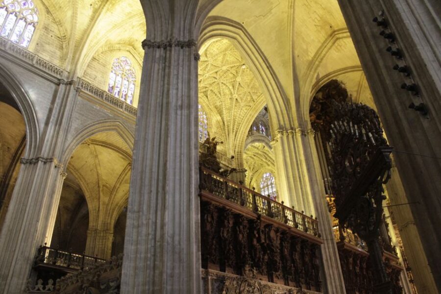 Highlights of Seville Monuments private Guided Tour - Santa Cruz Quarter: Where the Old Streets Still Do the Work