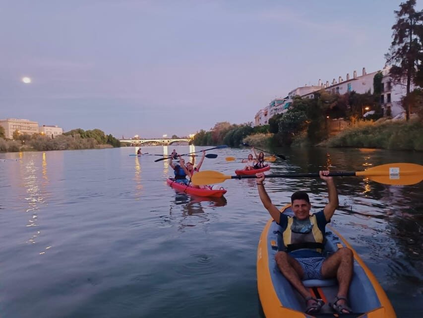 Night Kayak: Historic Seville, Triana and La Cartuja - Safety basics: how they keep it calm and simple