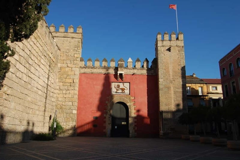 Real Alcázar of Seville Skip-the-Line Private Tour - Key things to know before you go