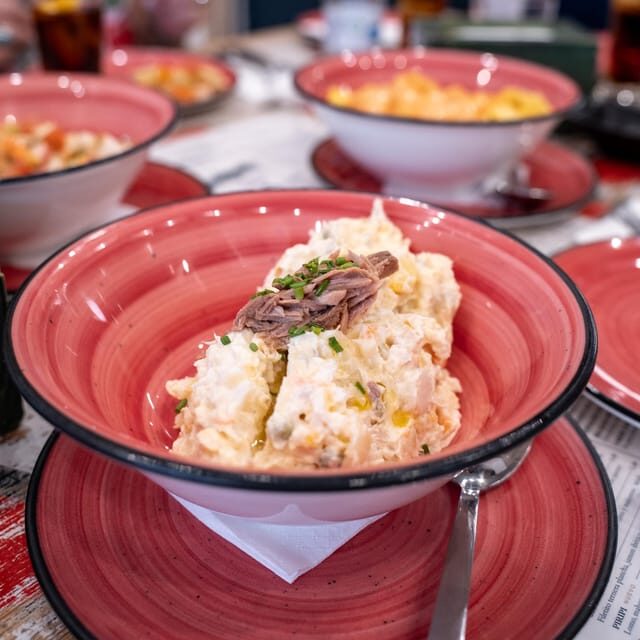 Seville Adventure: Historic Walking Tour & Traditional Tapas - Alcaicería de la Seda: why an indoor market tells a better story than a postcard