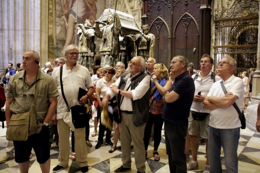 Seville: Cathedral 1-Hour Guided Tour - Price and value: $175 per group for a private cathedral + tower experience
