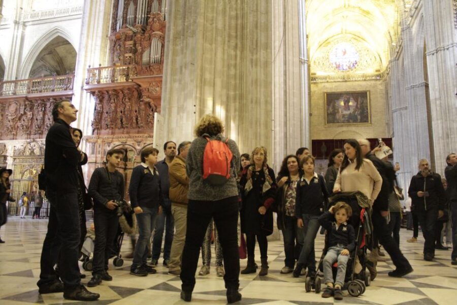 Seville: Cathedral and Giralda Skip-the-line Guided Tour - Who This Tour Suits Best (and When to Choose Another Option)