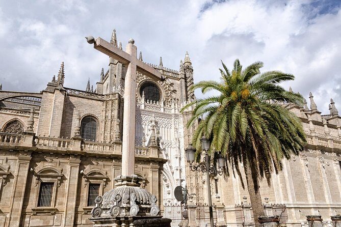 Seville Cathedral Guided Tour with Priority Access. - Giralda Tower after the Cathedral: best views, your pace