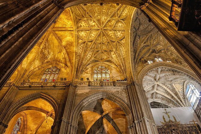 Seville Cathedral Guided Tour with Priority Access. - Priority access, small groups, and how to plan your timing