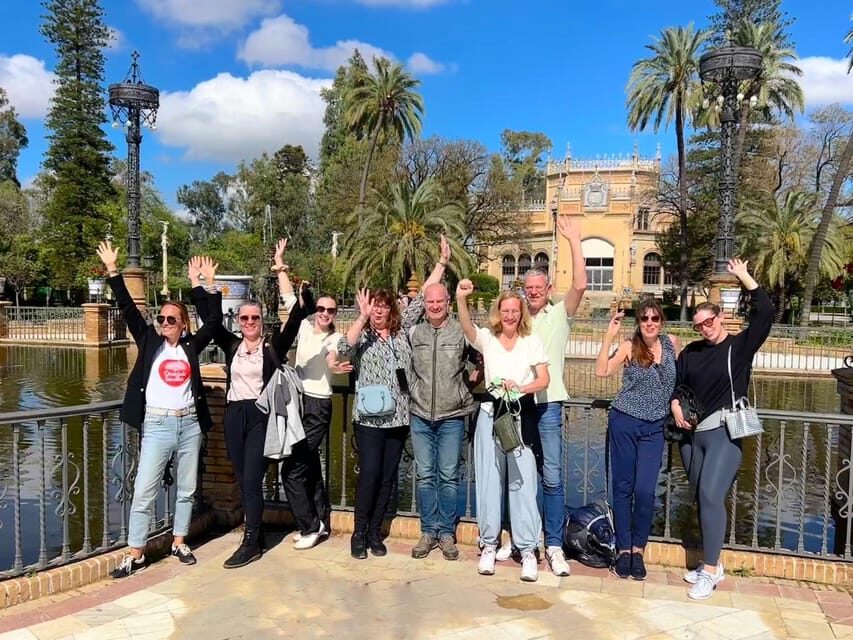 Seville: Dutch Cycling Highlights Tour with local guide - Starting in Santa Cruz at Rent a Bike Sevilla (behind Jardines de Murillo)