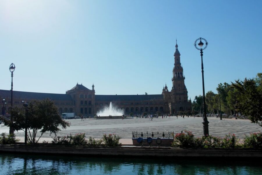 Seville: Guided Sightseeing Day Tour - Central Streets: Sierpes and the Metropol Parasol Sightline
