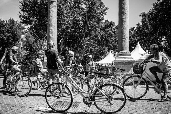 Seville Highlights Bike Tour (English) - Alcázar exteriors and Torre del Oro: the waterways of Seville
