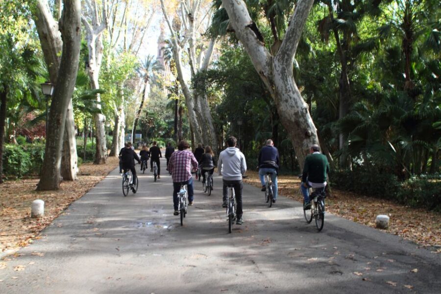 Seville: María Luisa Gardens 3–Hour Tour with Picnic Lunch - Why this 3-hour format works in Seville