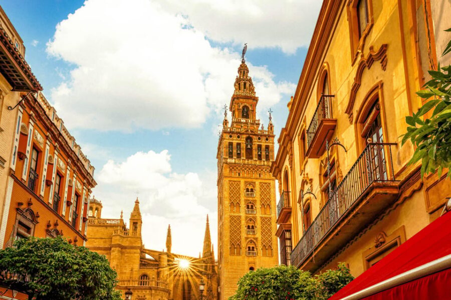 Seville: Priority Access Cathedral, Giralda & Alcázar Tour - Key Things That Make This Tour Worth Your Time