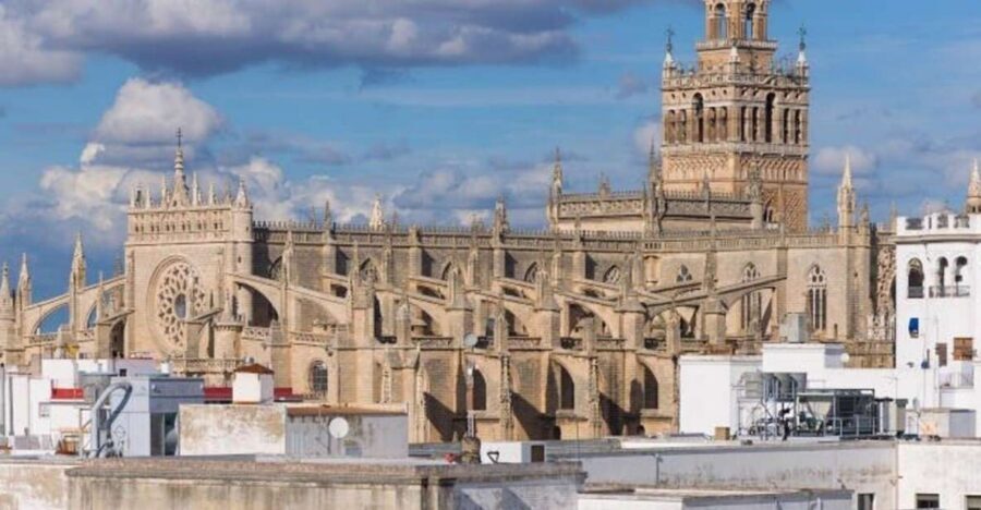 Seville: Private Guided City Walking Tour - Royal Alcázar of Seville: the oldest palace in use, with Islamic fingerprints