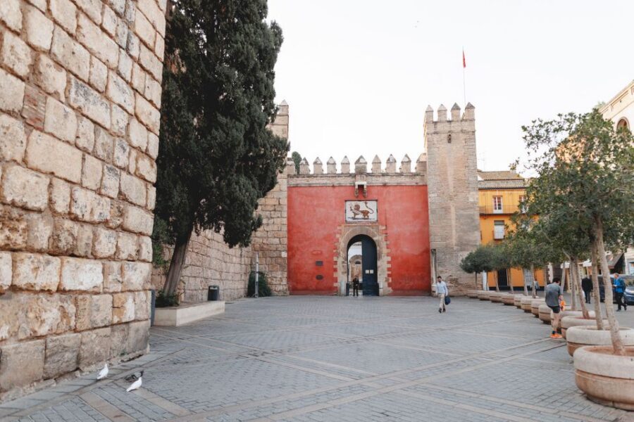 Seville: VIP Exclusive Early Access Tour of The Alcazar - What to Bring (and What to Leave Behind)